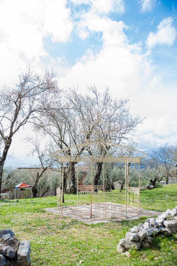 Il giardino dei mandorli Villa Alatri Esterno foto